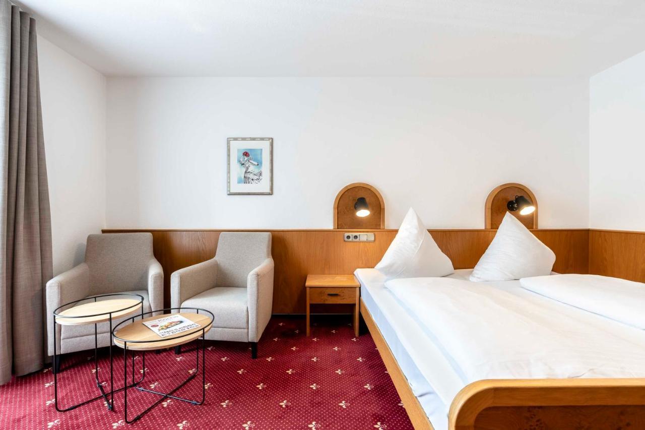& Loewen Hotel 3*