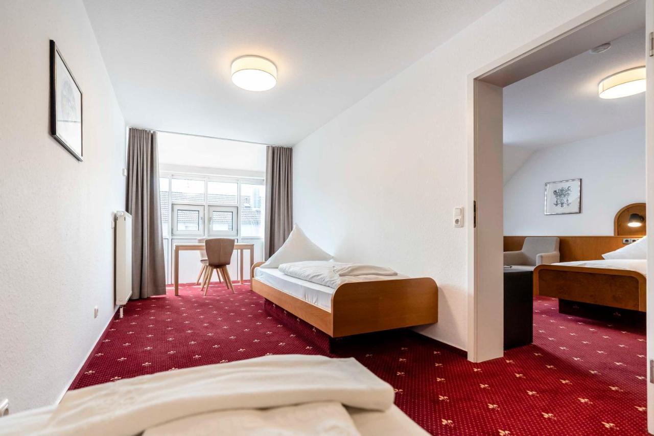 Hotel & Loewen 3*