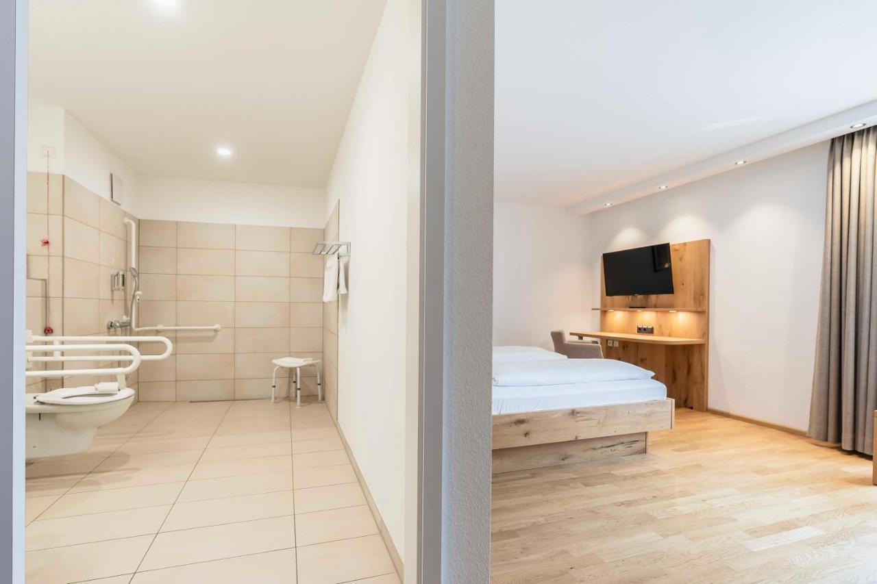 & Loewen Hotel 3*