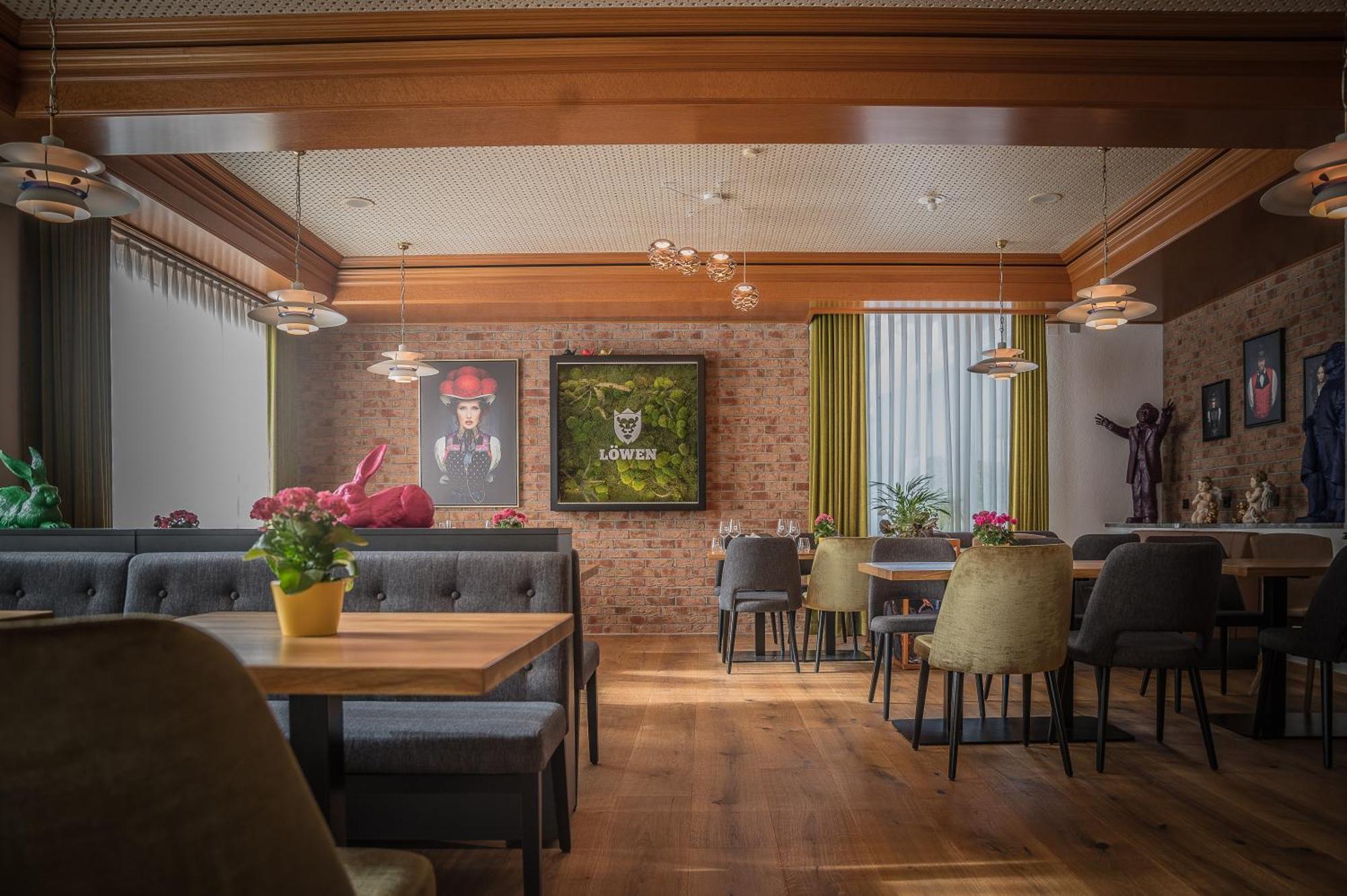 Hotel & Loewen Waldkirch