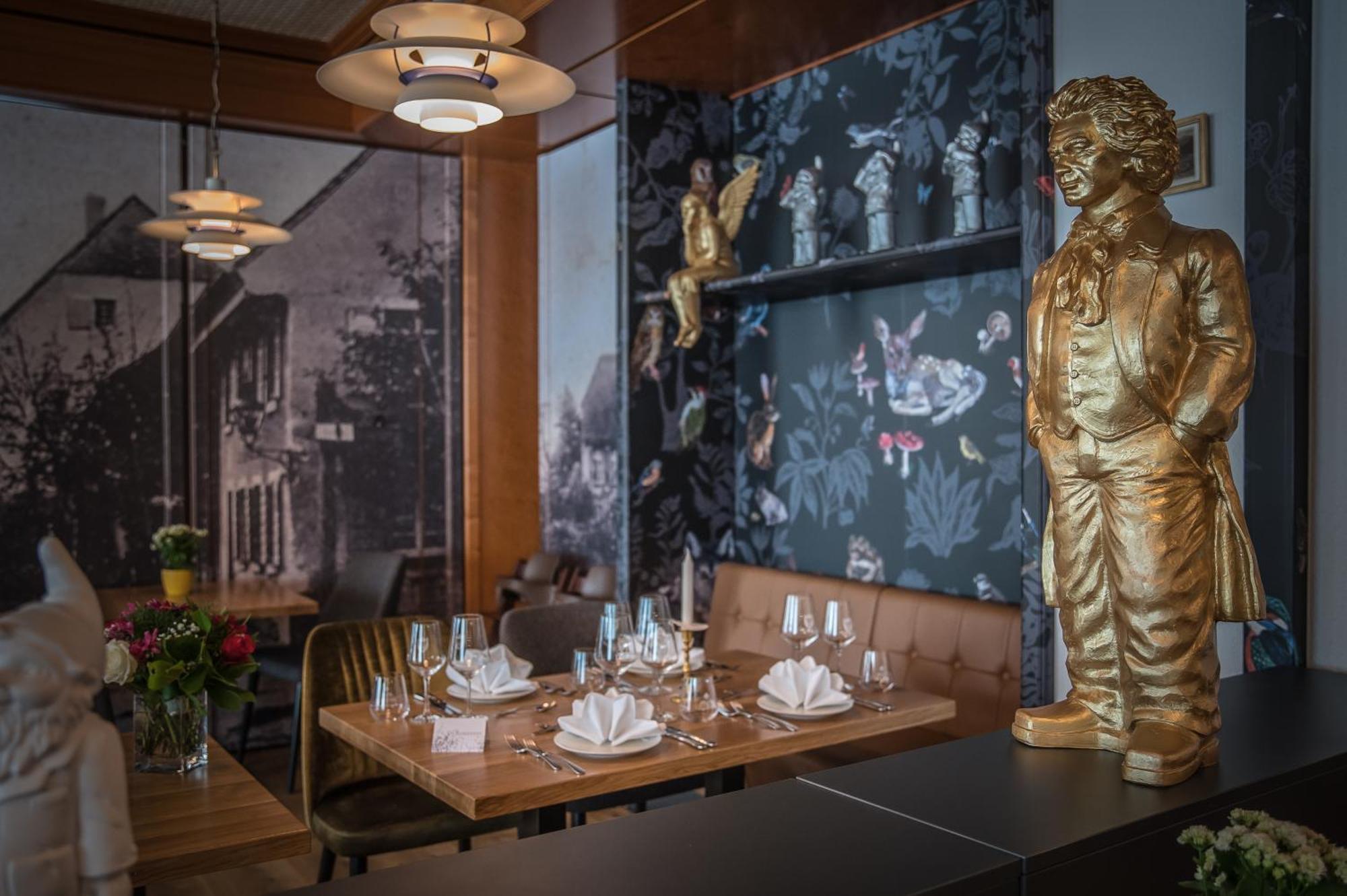 & Loewen Hotel 3*