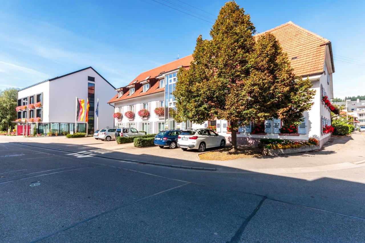 & Loewen 3* Waldkirch